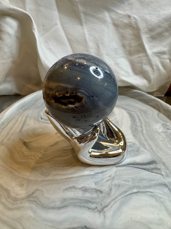 Silver Hand Sphere Holder - Image 2